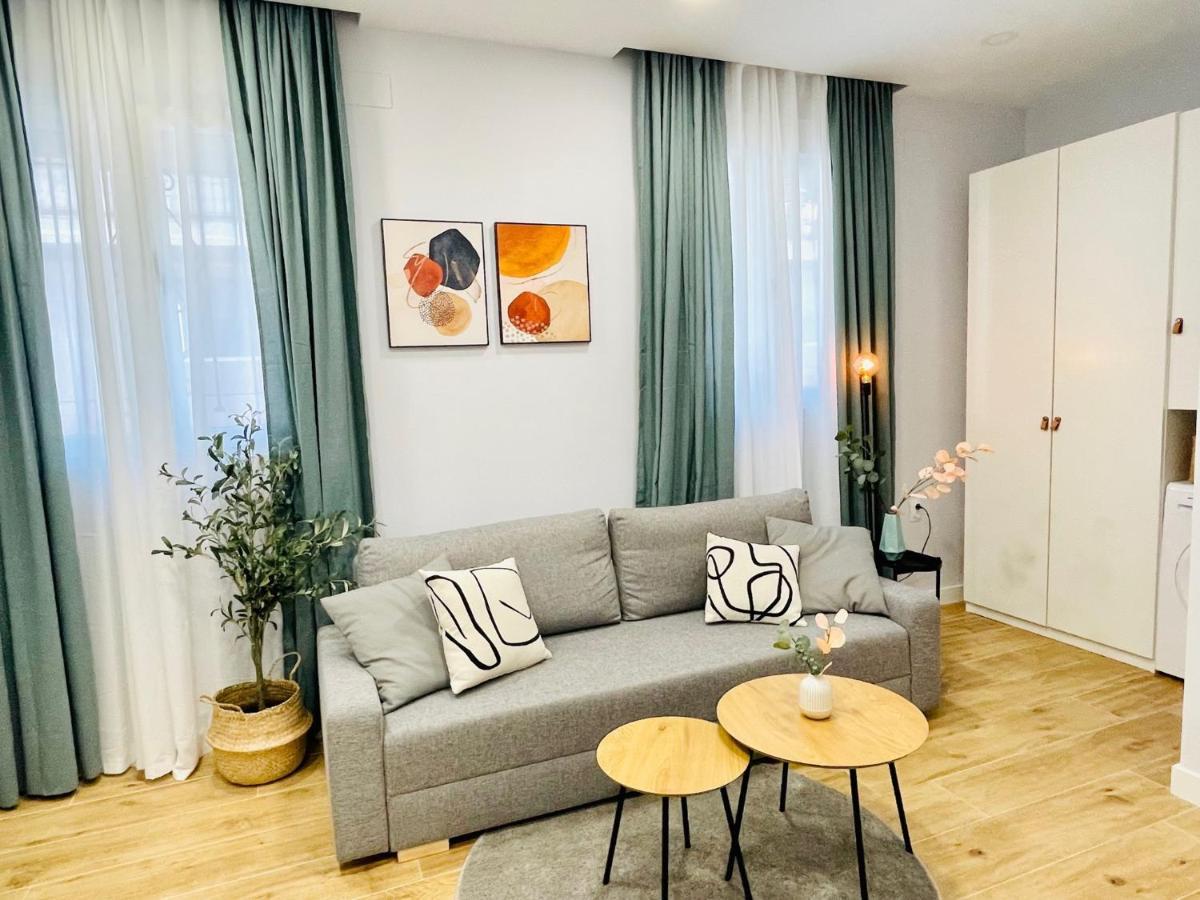 Villa Verde Madrid Buitenkant foto